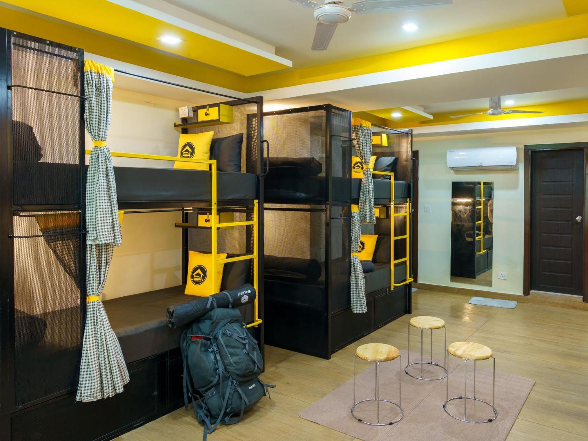 The Hosteller Dehradun Eksteriør billede