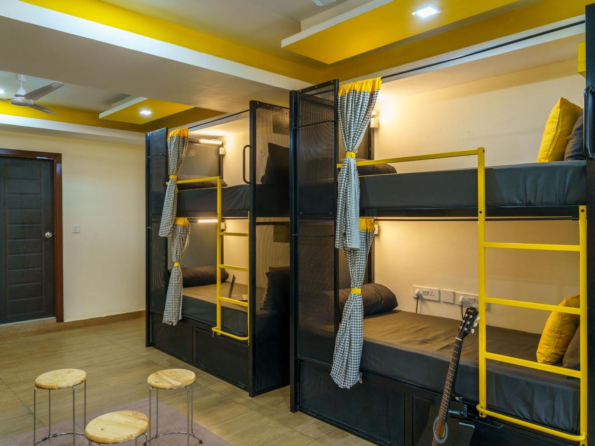The Hosteller Dehradun Eksteriør billede