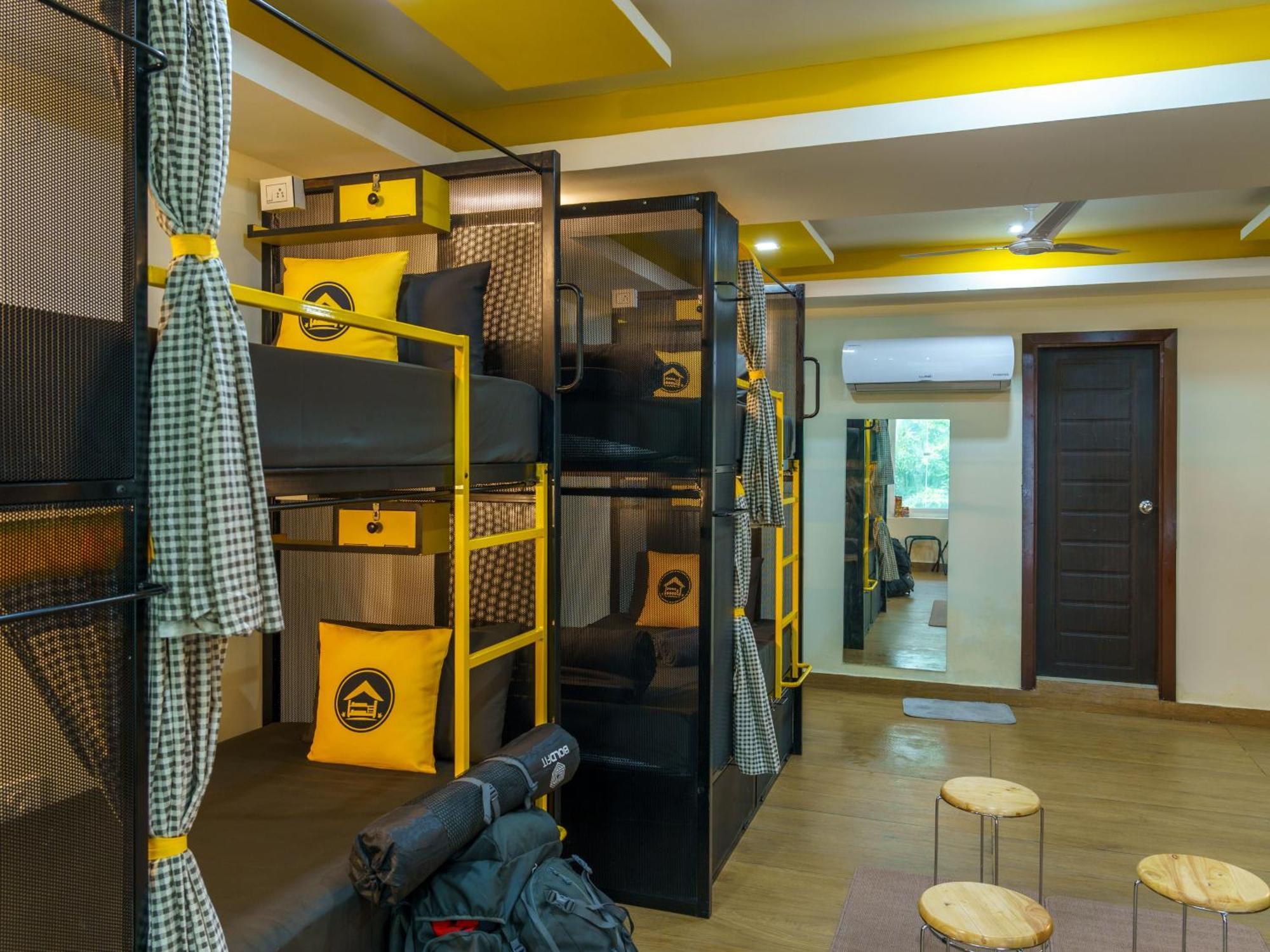 The Hosteller Dehradun Eksteriør billede