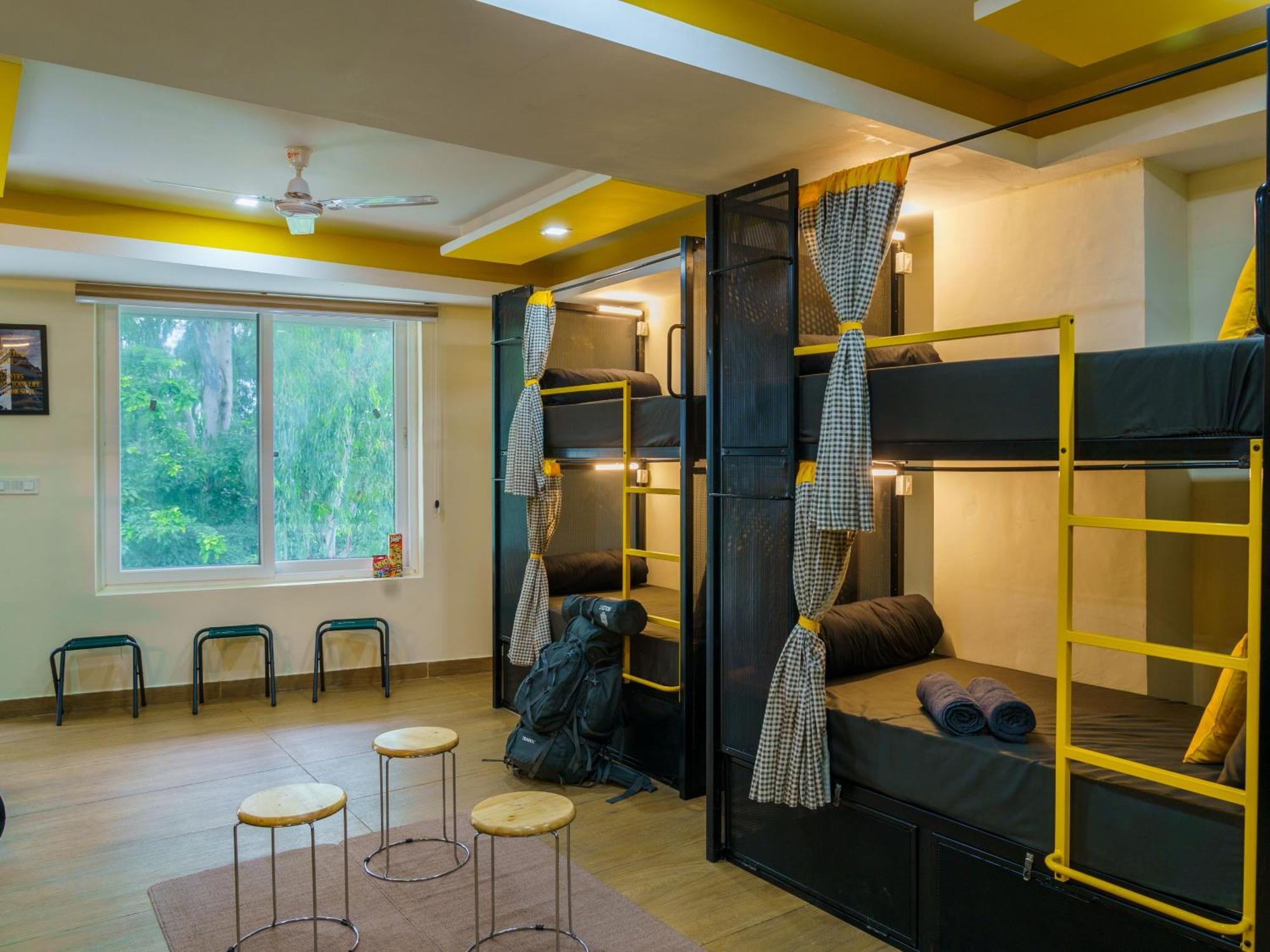 The Hosteller Dehradun Eksteriør billede